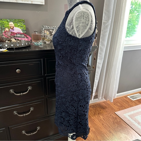 Lulus Navy Floral Lace Bodycon Mini Dress Size Large - Picture 5 of 15